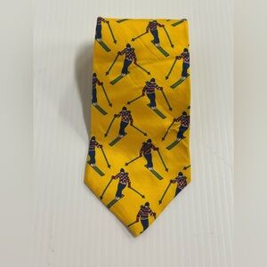 GAP Men's Vintage Y2K Yellow  Ski Skier Print  100% Silk Tie Necktie USA